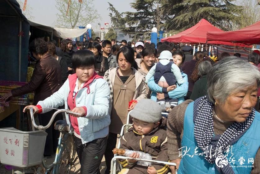 探秘白塔街雹神庙:历史、传说与民俗的交织