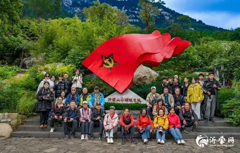 聚焦金秋红豆，定格天蒙神韵