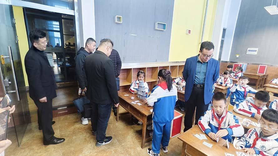 科技赋能成长 创新点亮校园