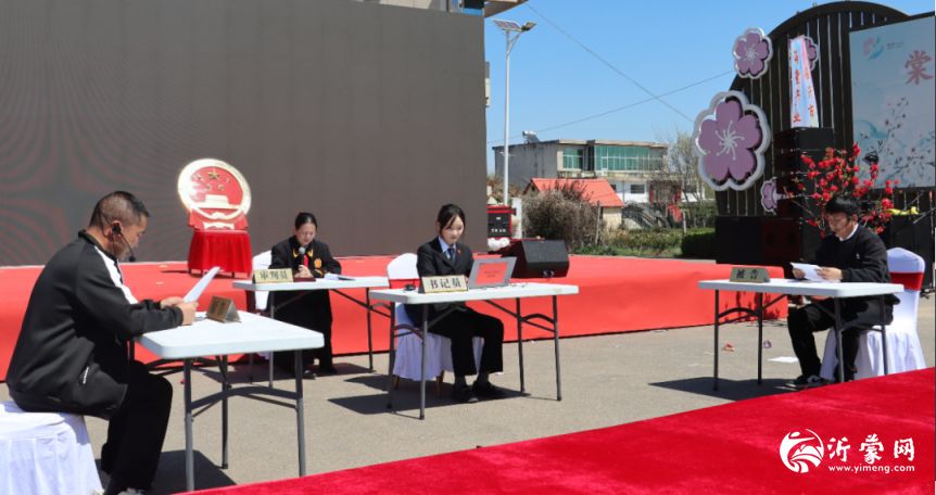 海棠园里开“庭”啦!