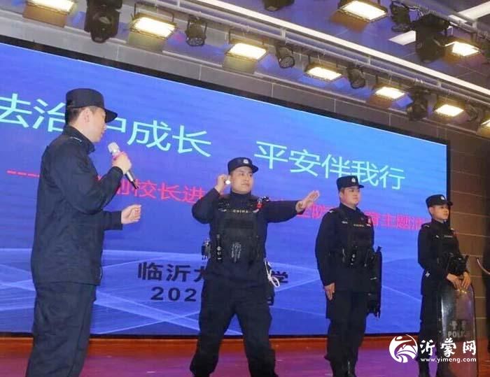 16bfdc31-3b62-4704-bbe1-a0956e34e02fp.jpg