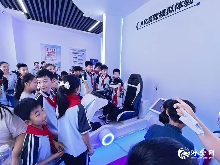 模拟酒驾p.jpg