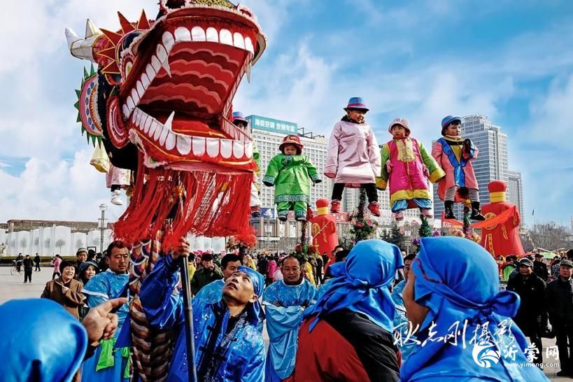 探秘三官庙龙灯扛阁：舞动百年的非遗传奇